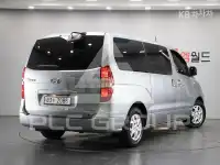 2012 Hyundai Starex