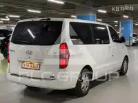 2012 Hyundai Starex