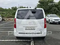 2012 Hyundai Starex