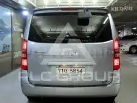 2012 Hyundai Starex