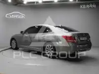 2012 Hyundai Equus