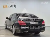 2012 Hyundai Equus