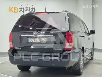 2013 KIA Carnival