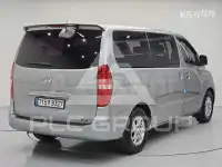 2013 Hyundai Starex