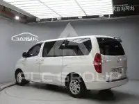 2013 Hyundai Starex