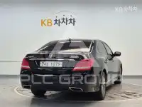 2013 Hyundai Equus