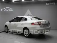 2013 Renault SM3