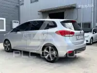 2014 KIA Carens