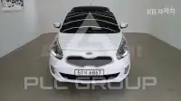 2014 KIA Carens