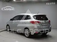 2014 KIA Carens