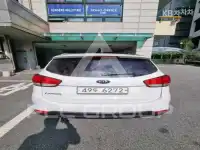2014 KIA Carens