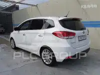 2014 KIA Carens