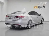 2014 Hyundai Aslan