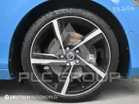 2015 Volvo V40