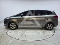 2015 KIA Carens
