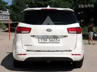 2015 KIA Carnival