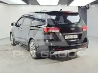 2015 KIA Carnival