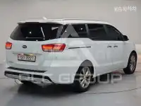 2015 KIA Carnival