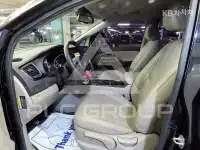 2015 KIA Carnival
