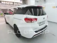 2015 KIA Carnival