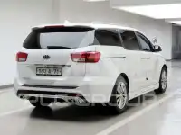 2015 KIA Carnival
