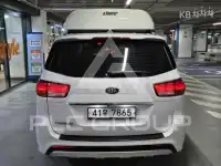 2015 KIA Carnival