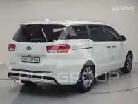 2015 KIA Carnival