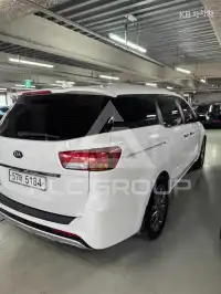 2015 KIA Carnival