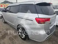 2015 KIA Carnival