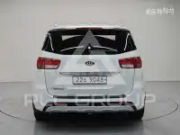 2015 KIA Carnival