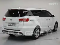 2015 KIA Carnival