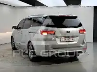 2015 KIA Carnival