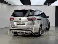 2015 KIA Carnival