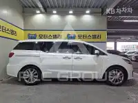 2015 KIA Carnival