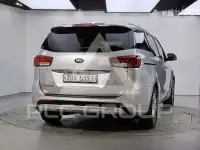 2015 KIA Carnival