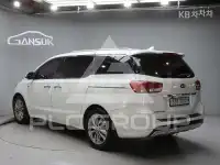 2015 KIA Carnival