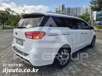 2015 KIA Carnival