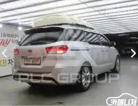 2015 KIA Carnival