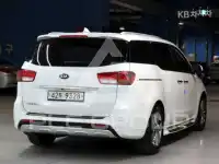 2015 KIA Carnival