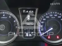 2015 Hyundai Aslan