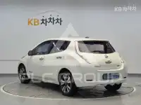 2016 Nissan LEAF