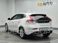 2016 Volvo V40