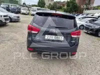 2016 KIA Carens