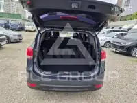 2016 KIA Carens