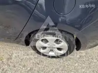 2016 KIA Carens