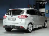 2016 KIA Carens