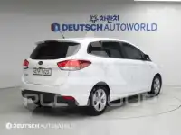 2016 KIA Carens