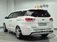 2016 KIA Carnival