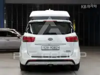 2016 KIA Carnival