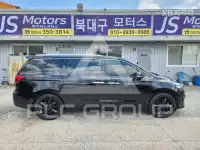 2016 KIA Carnival